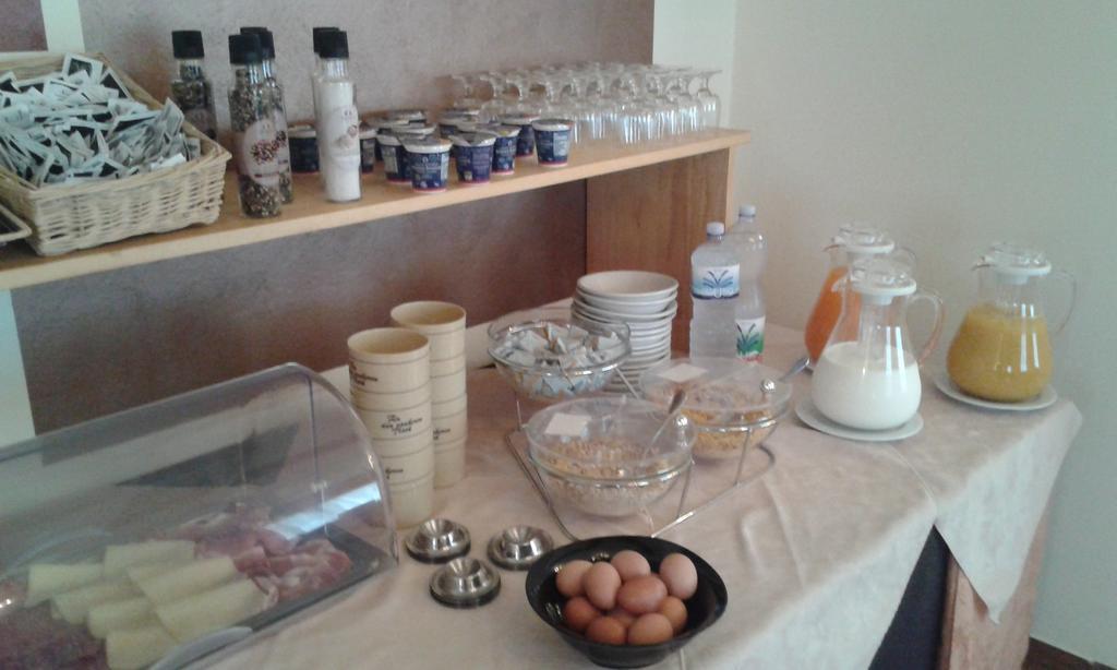 Albergo Bar Ristorante Alla Rama Μαλτσεζίνε Εξωτερικό φωτογραφία
